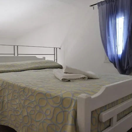 Oikismos Neakitos Apt 4 *